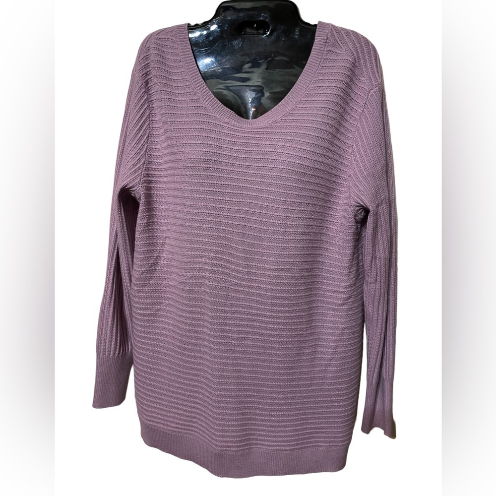 3/$18 Soho New York & Jeans Size S Sweater Lilac Purple
